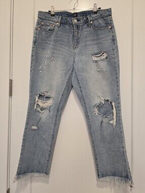 🎰GAP Light Blue Distressed Best Girlfriend Jeans